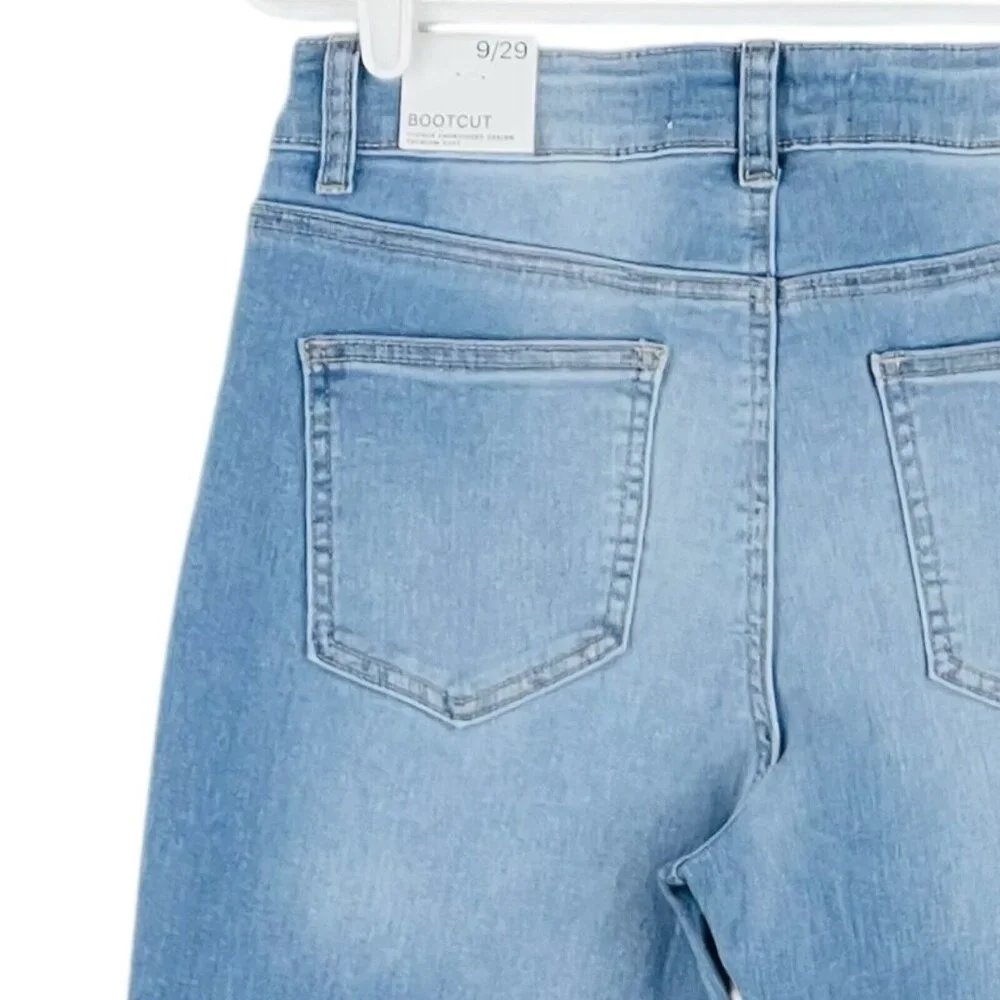 NWT FLYING ANGEL Women's Blue Jeans Size 9/29 Flower Embroidery Boot Cut Stretch - Picture 6 of 15